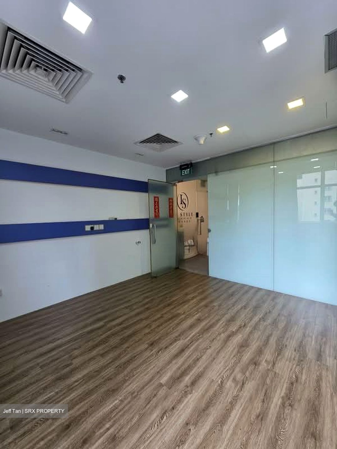 Rocca Balestier (D12), Office #606802571